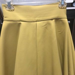 H&M pleated skirt